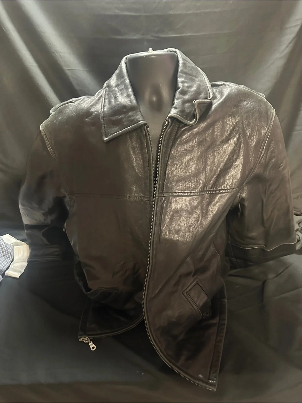 Men's Black Leather Zip-Front Jacket-Wilson’s pelle studio jacket-size L-#560