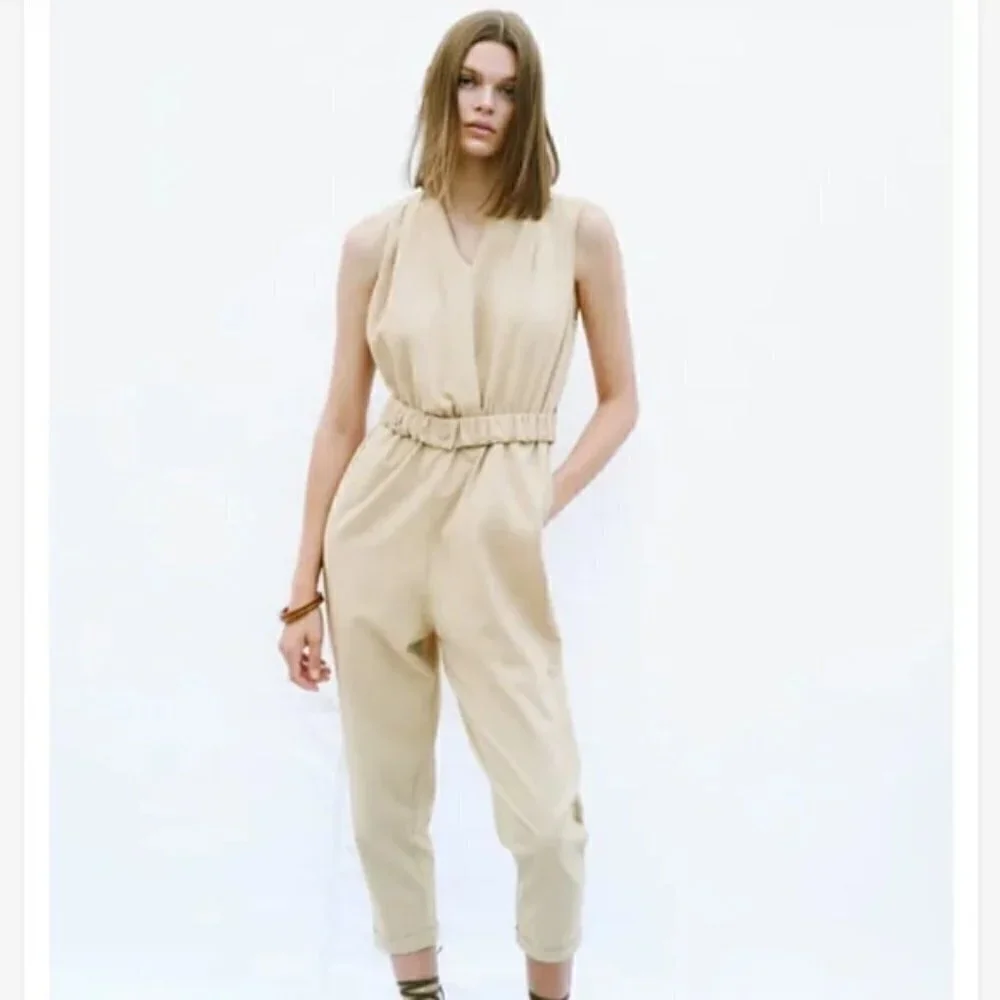 Zara details sleeveless