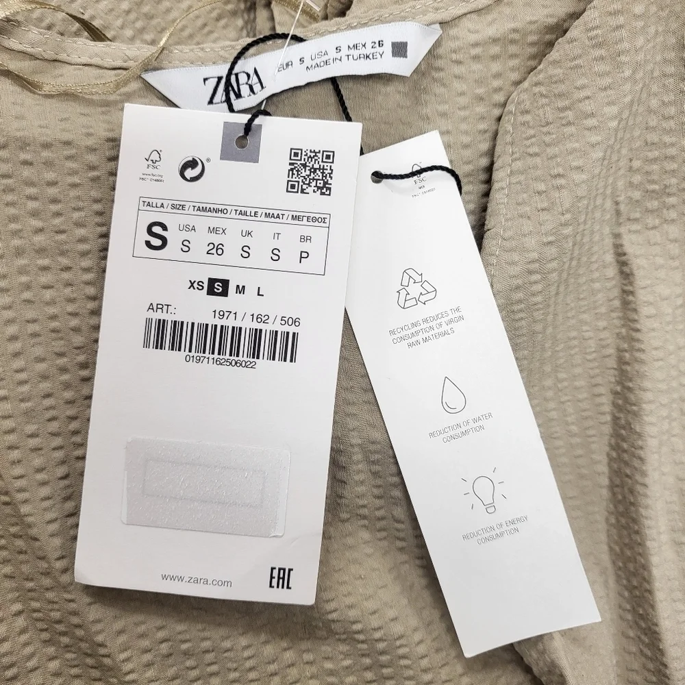 Zara details sleeveless