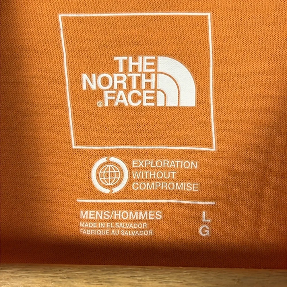 The North Face Men's‎ Short-Sleeve Jumbo Half Dome Orange Shirt Tee Size Large