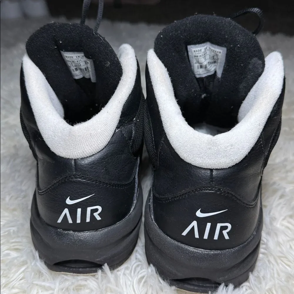 Nike flex sneakers