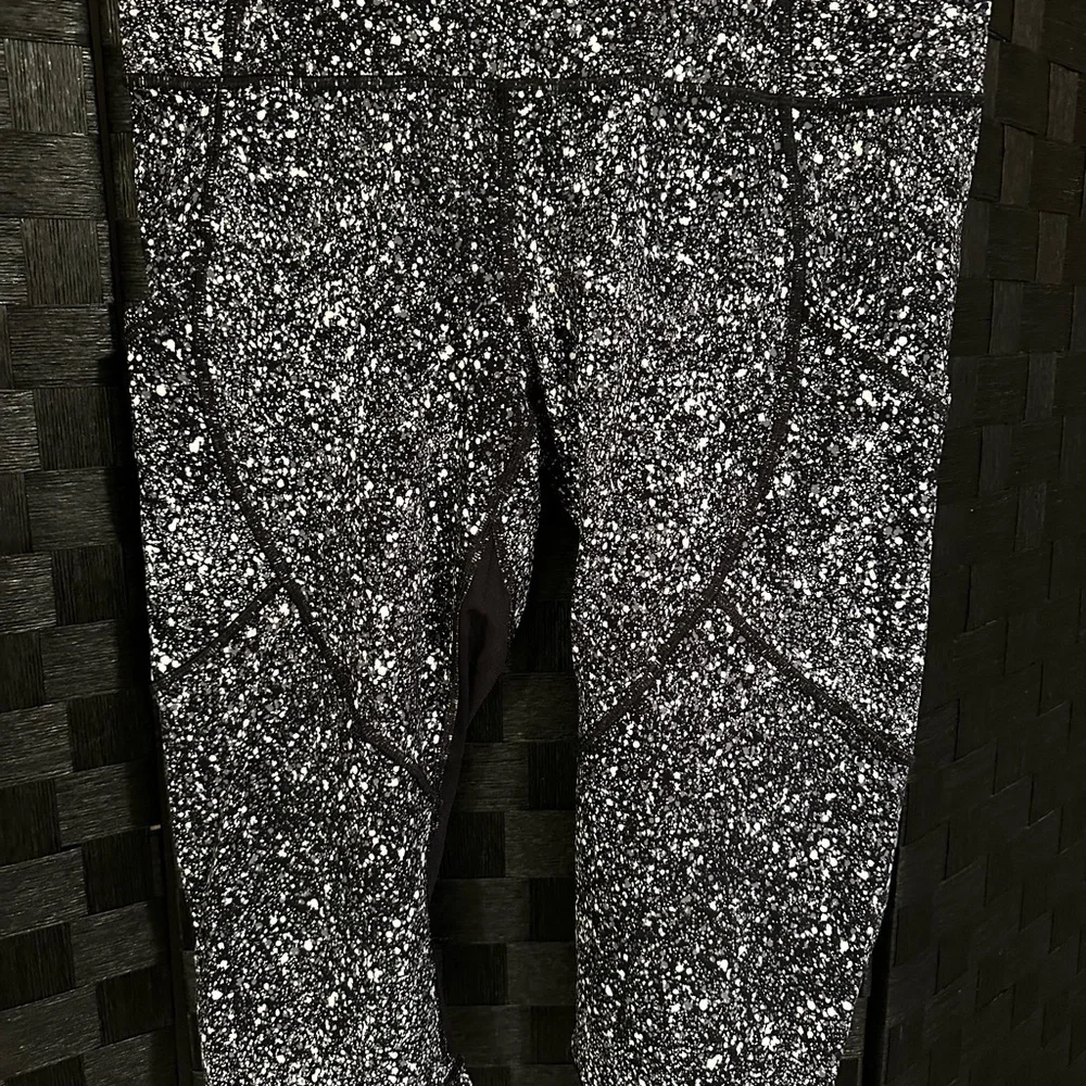 Lululemon Outrun 17”