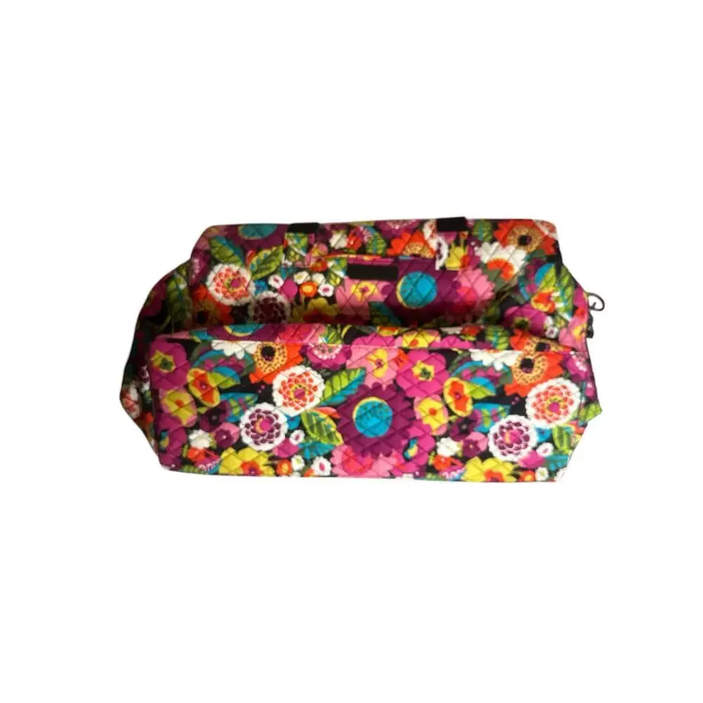 Vera Bradley Women’s Va Va Bloom Quilted Diaper Travel Tote Bag Size 12x20 Multi