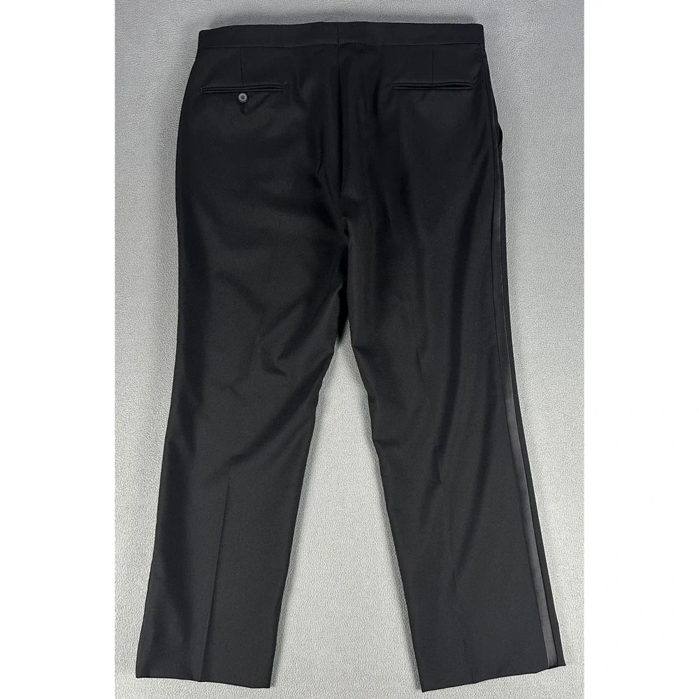 Hardwick item tuxedo