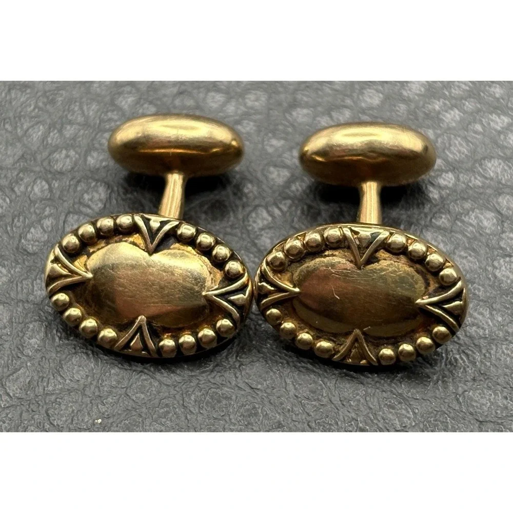 The Unbranded Brand beautiful antique