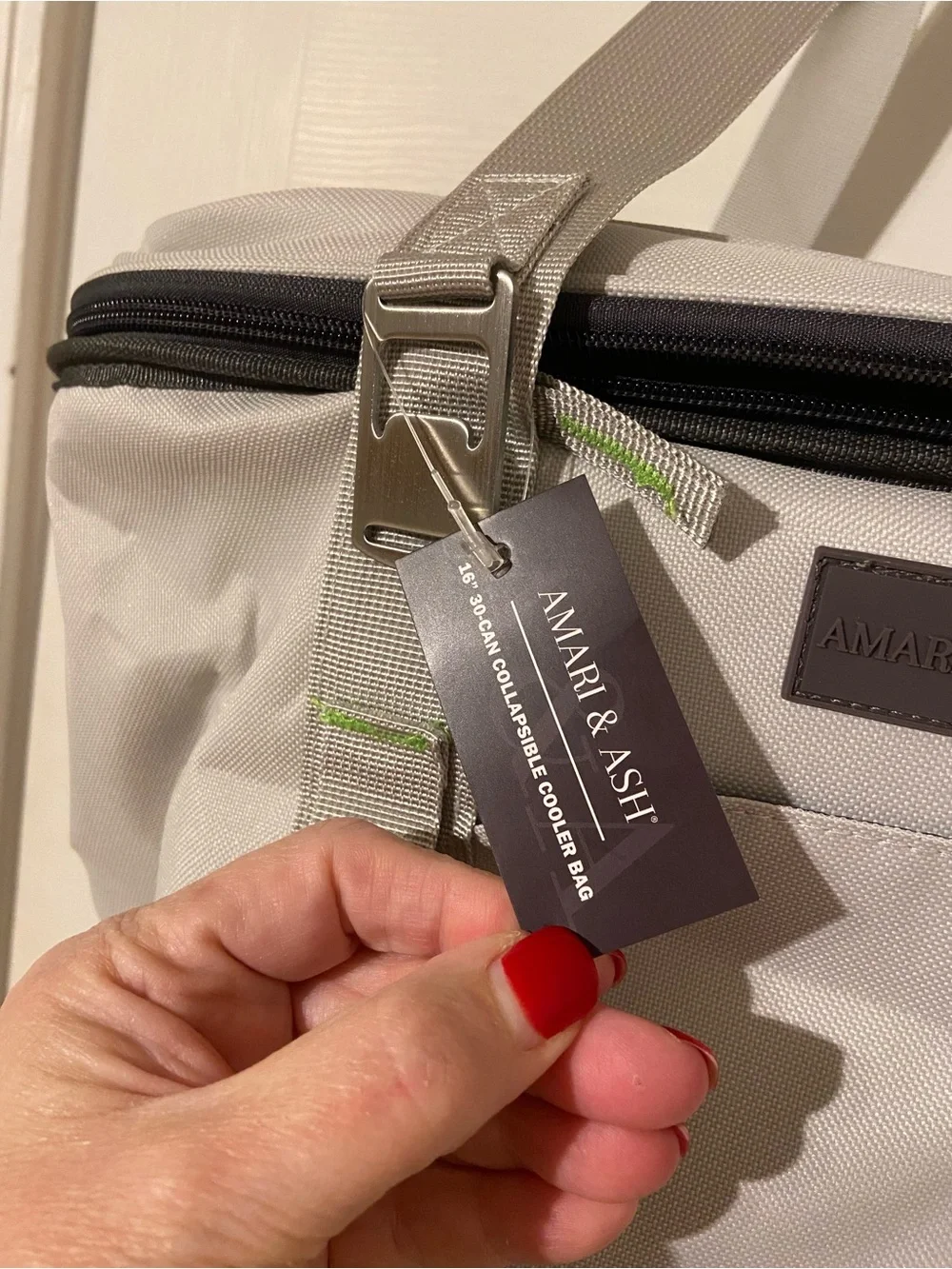 Amari & Ash Light Gray Travel Cooler Bag with Shoulder Strap 16” 30