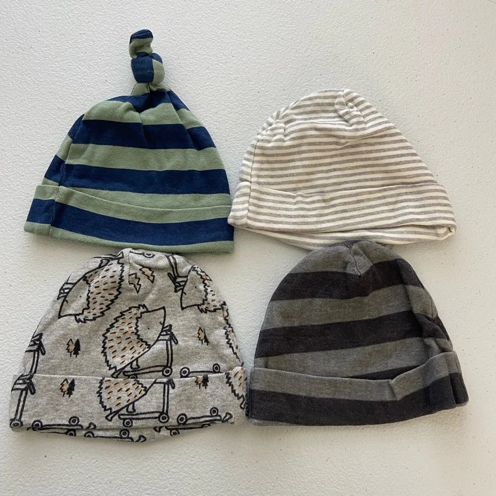 NWOT BUNDLE baby boy soft knit patterned beanie hat caps 0-6 months set‎ of 4