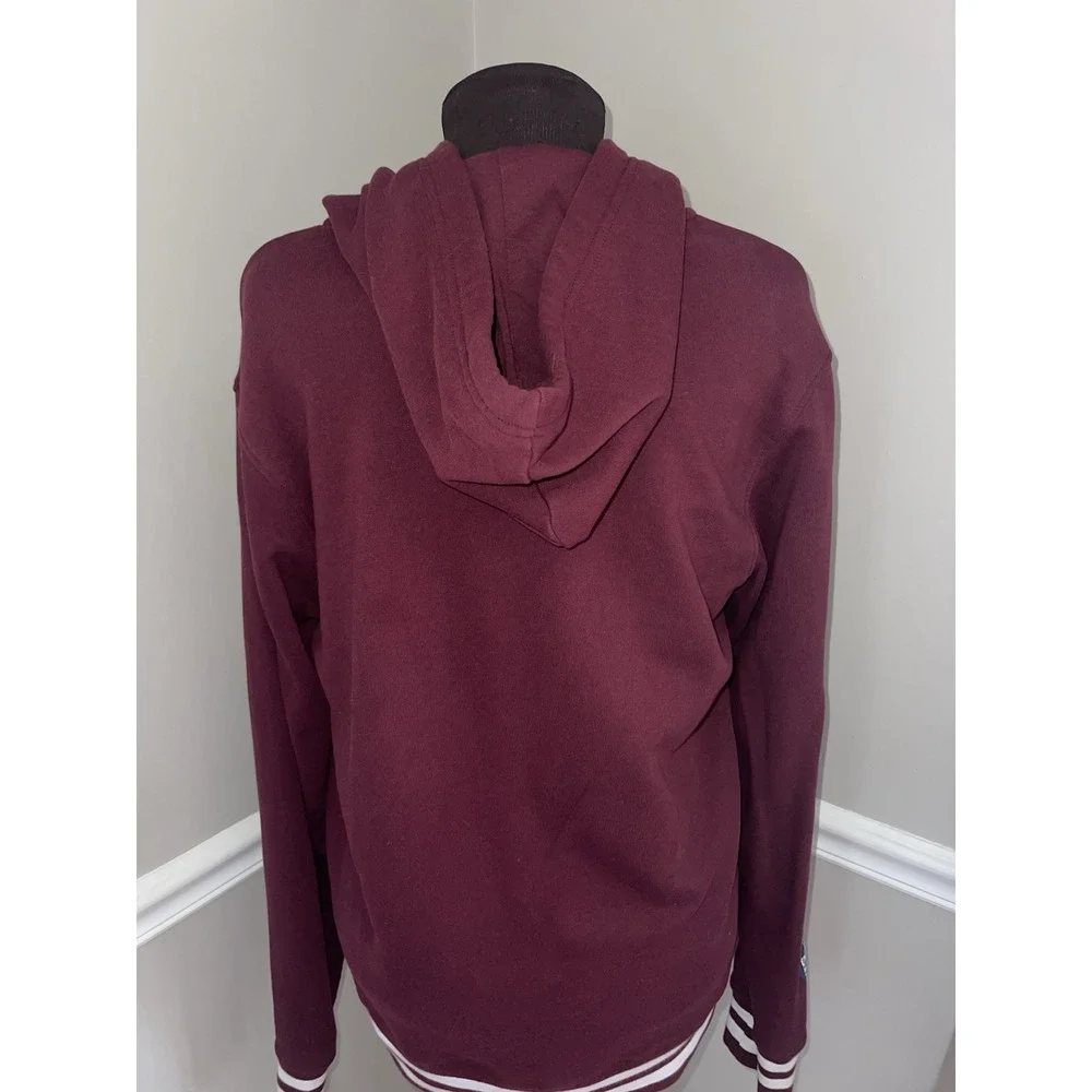 True Religion color size sleeves