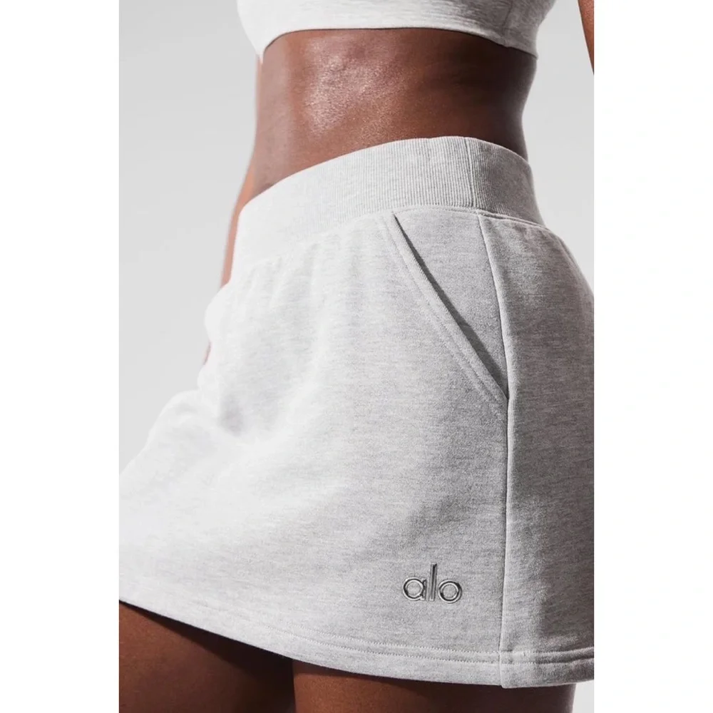 ALO Yoga show signs