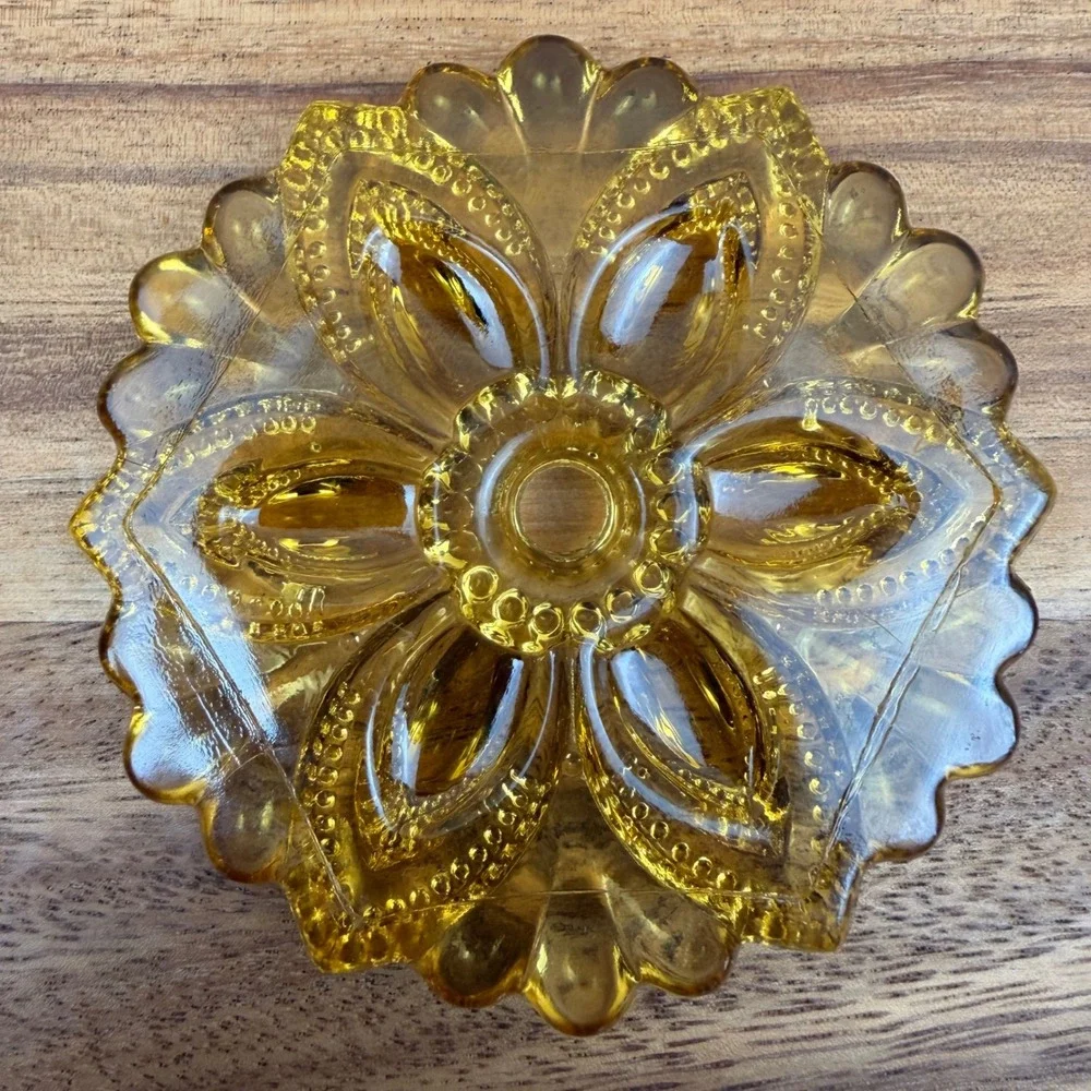 Unbranded antique amber