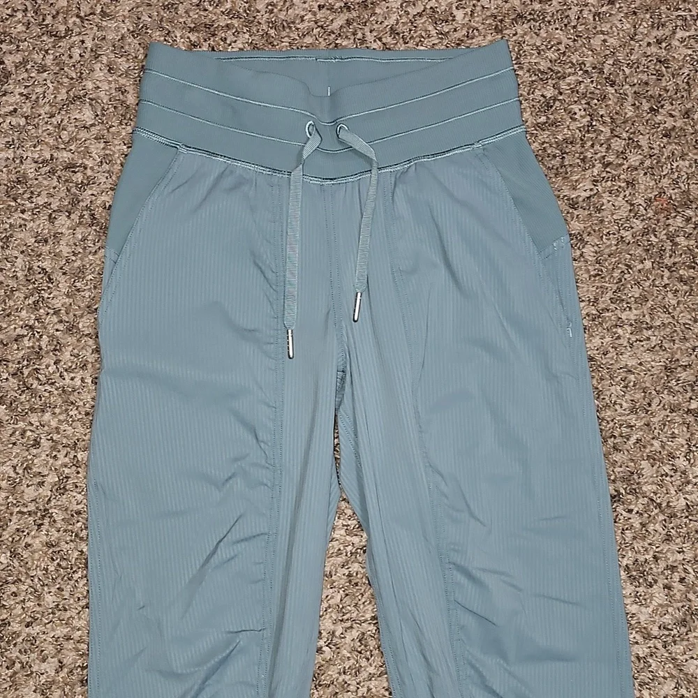 lululemon athletica green are blue