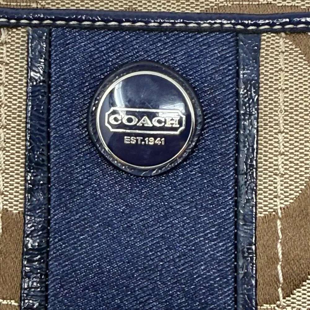 Coach legacy signature