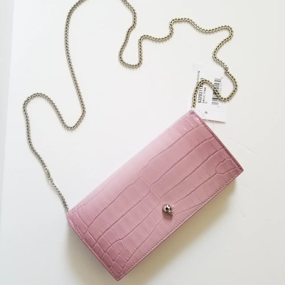 Alexander McQueen alexander mcqueen