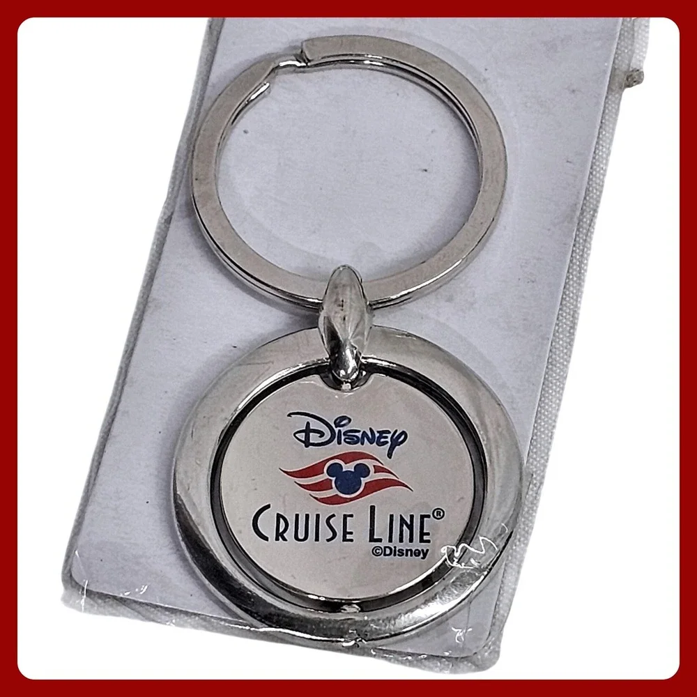 Disney Cruise Line‎ Keychain Silver Tone Metal Logo Souvenir New Ship Vacation