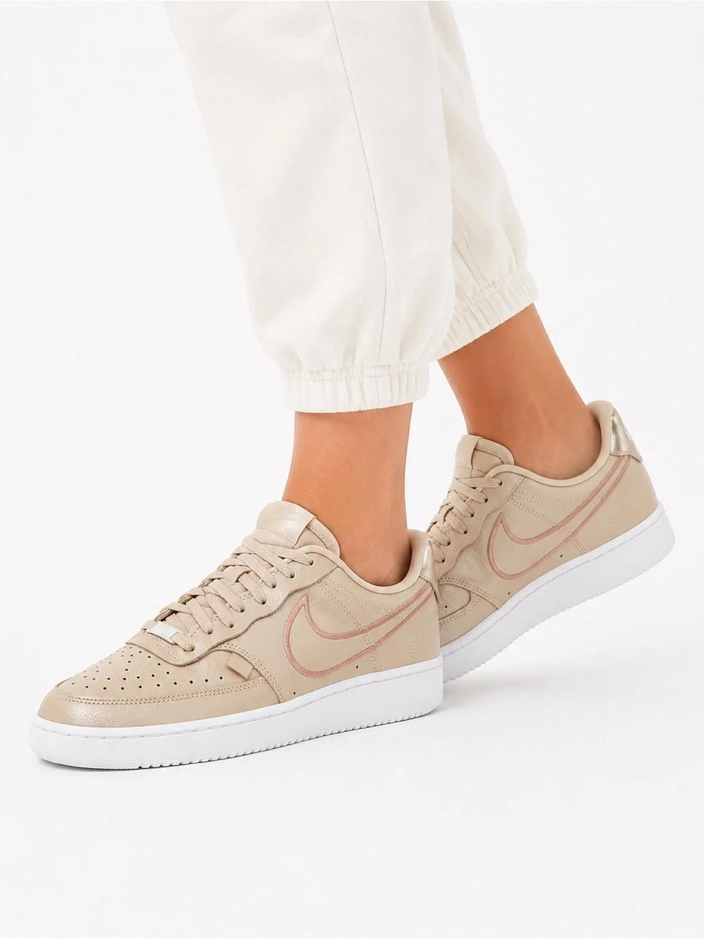 Nike low shipping