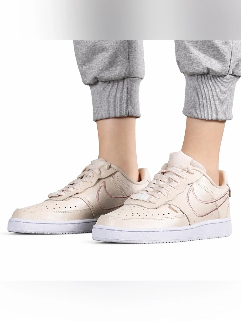 Nike casual rubber top