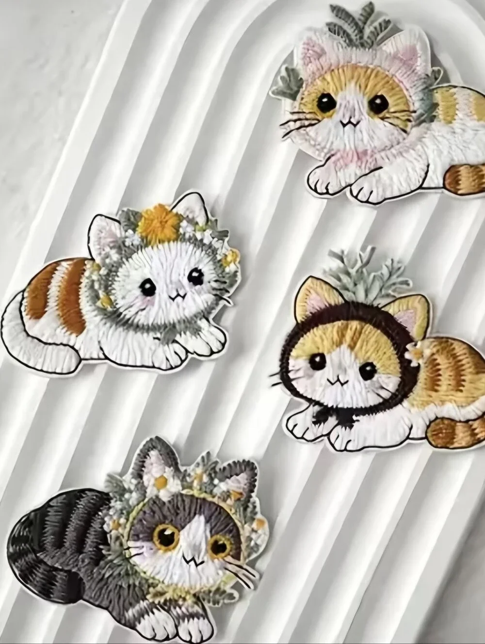 Crown Floral Kitty Patch Set in White, Gray, Brown & Pink Accents