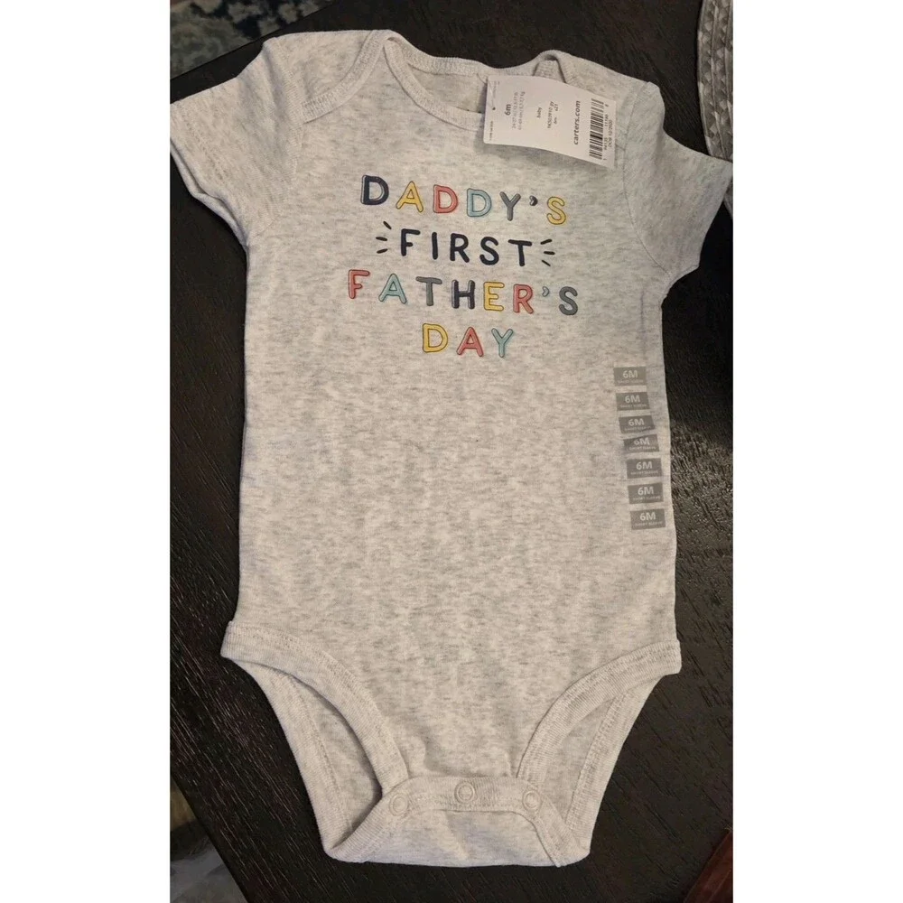 Carter's brand unisex baby bodysuit Baby's First Mother's & Father's Day - 6MO
