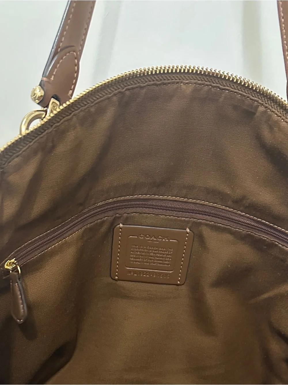 Coach tote signature