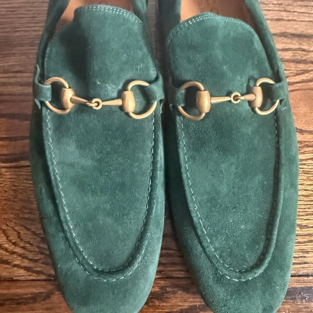 Gucci luxurious please