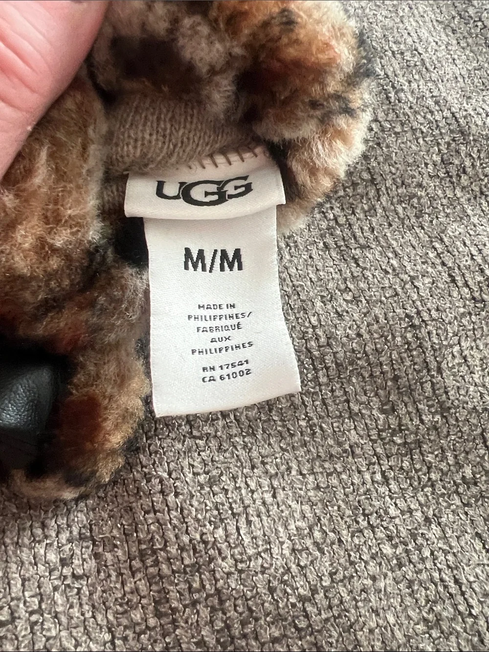 UGG soft black