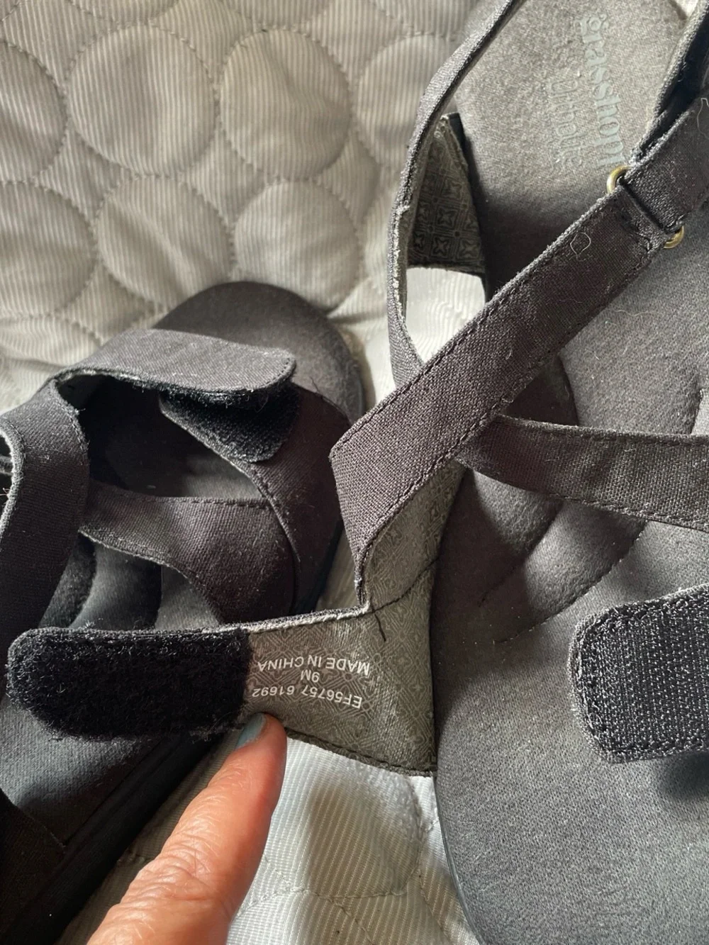 Grasshoppers Gray Womens Sandals