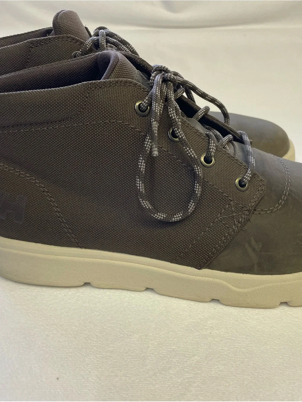 Helly Hansen brown chukka
