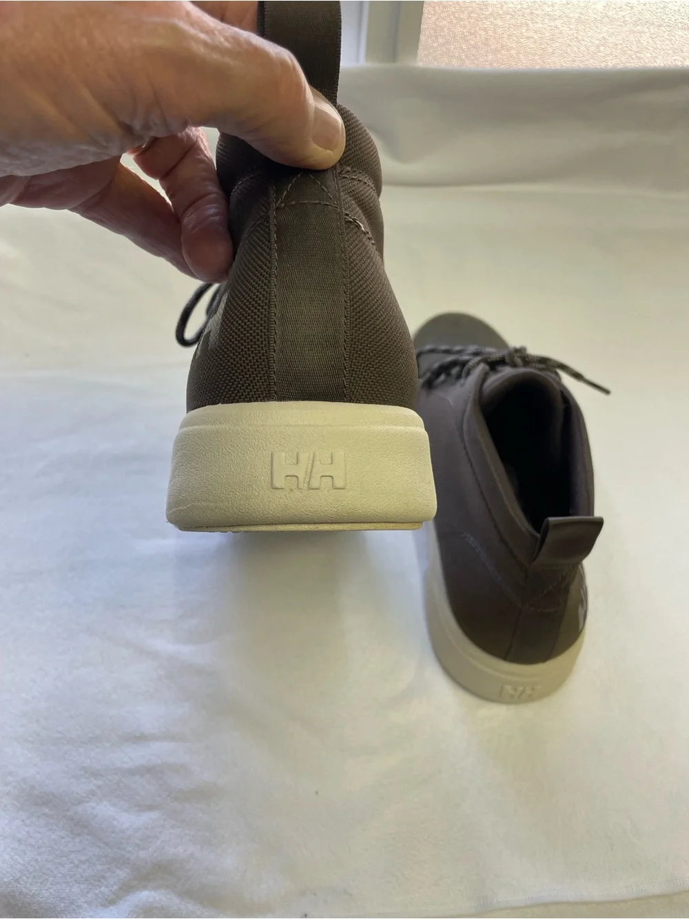 Helly Hansen brown chukka