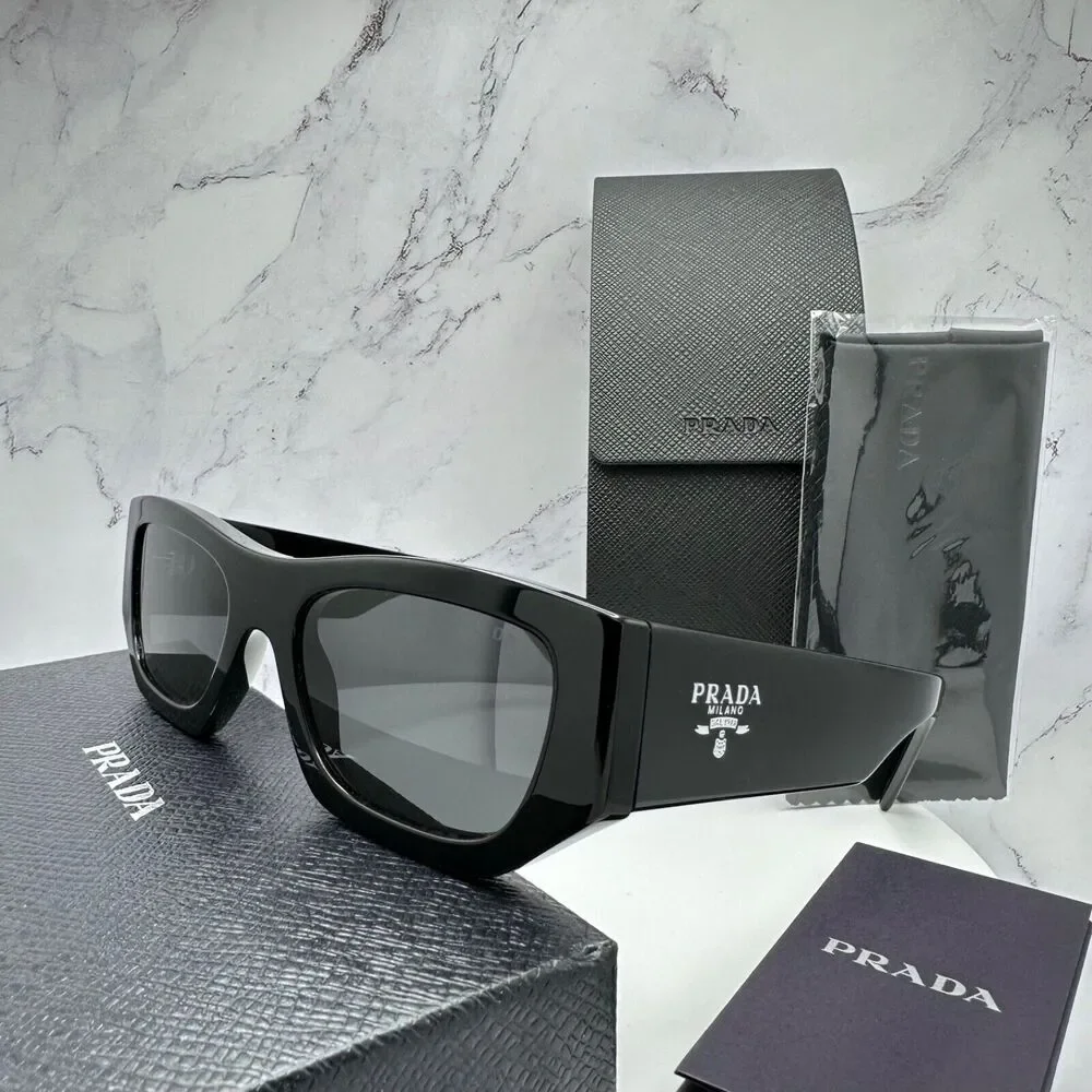 Prada frame satisfied selling