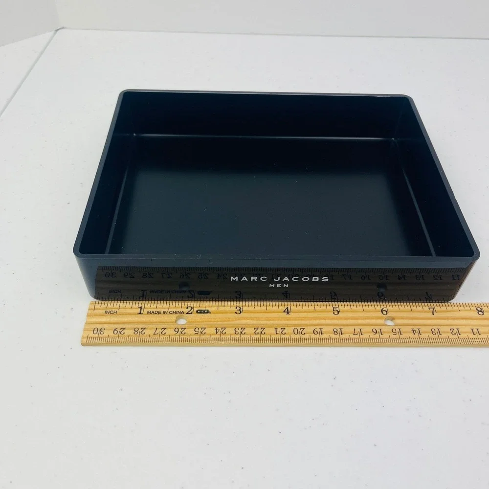 Marc Jacobs finish coins dresser