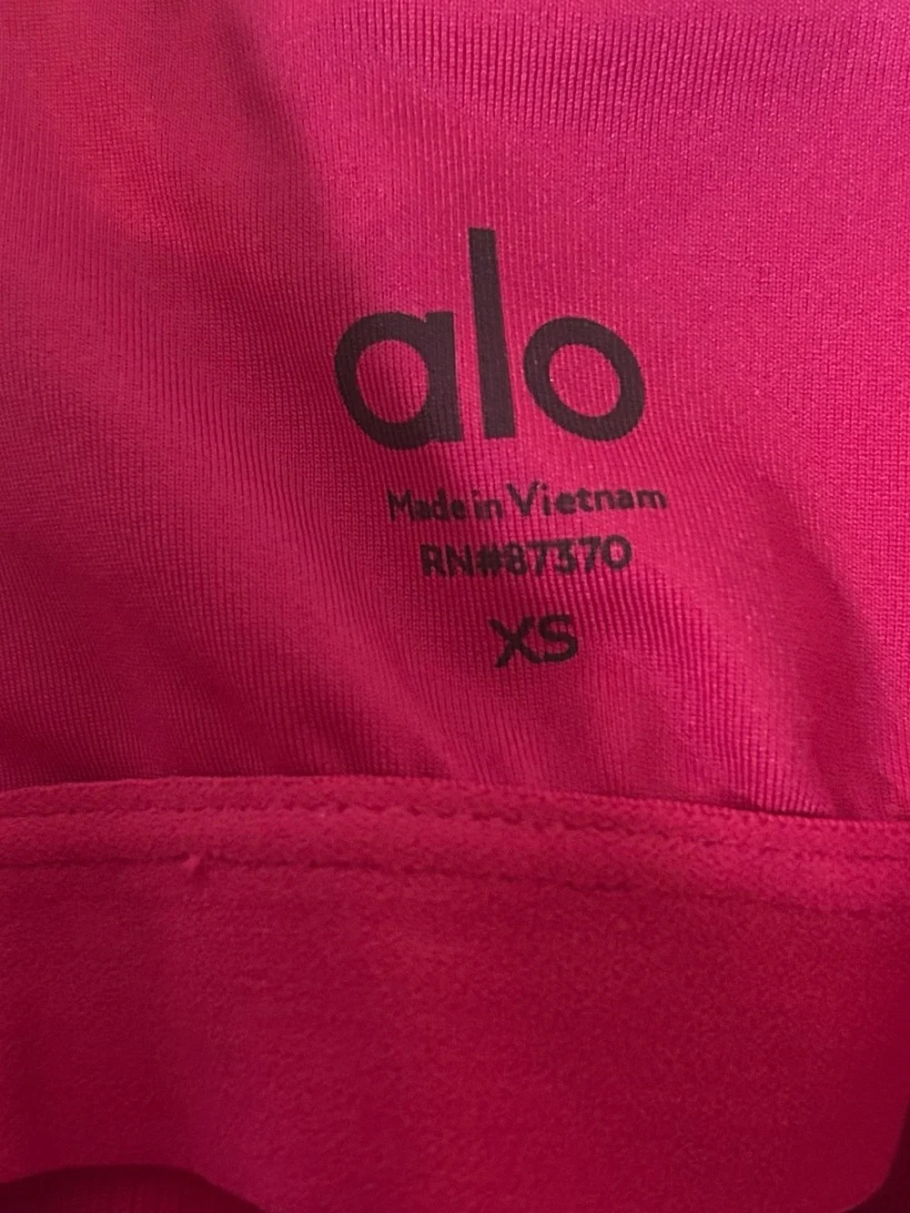 ALO Yoga excellent pre