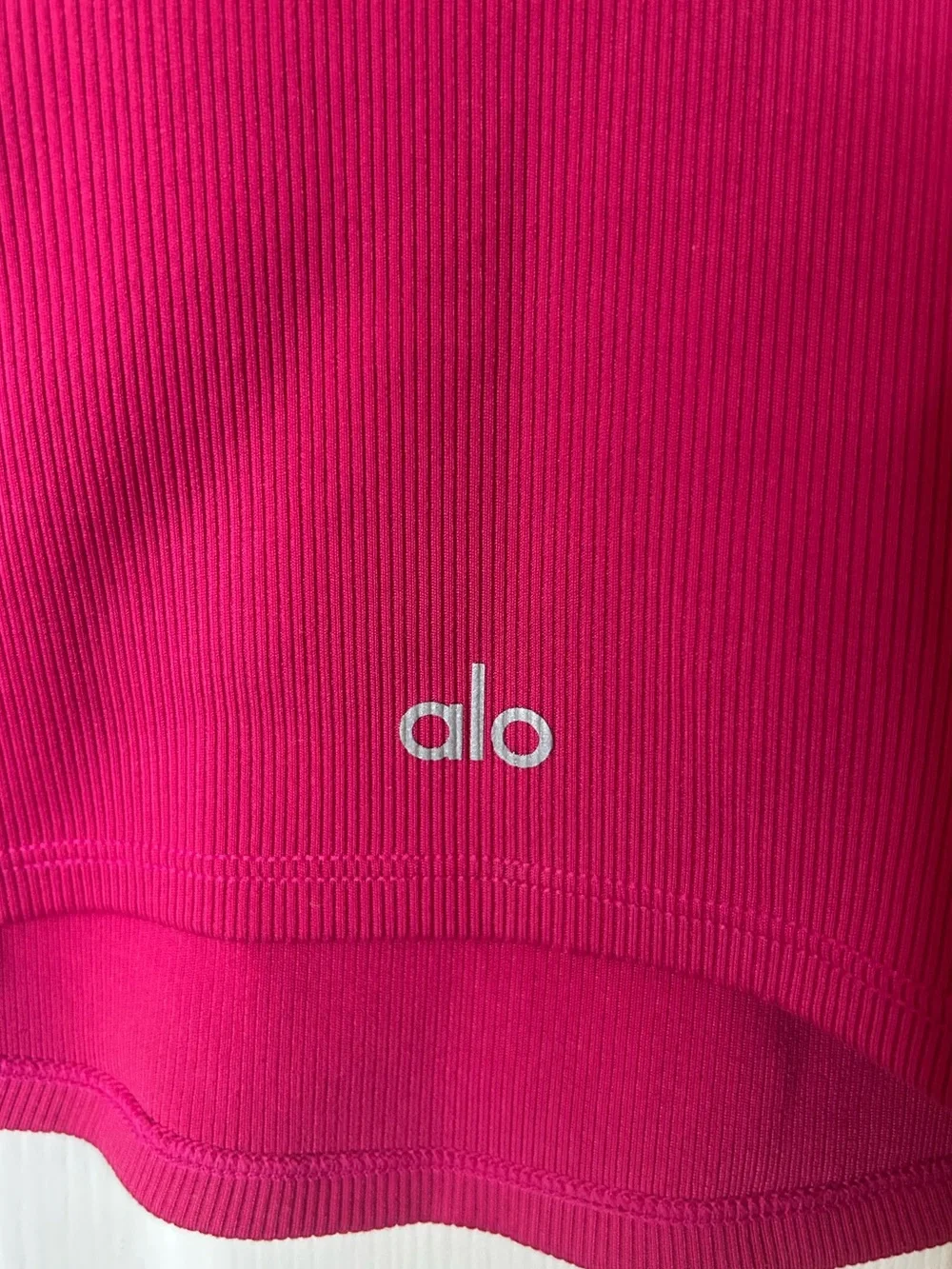 ALO Yoga excellent pre