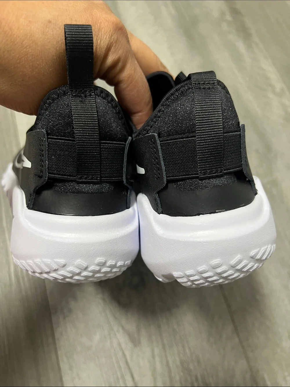 Nike Flex Runner 2 ( GS) - size 5Y like new!