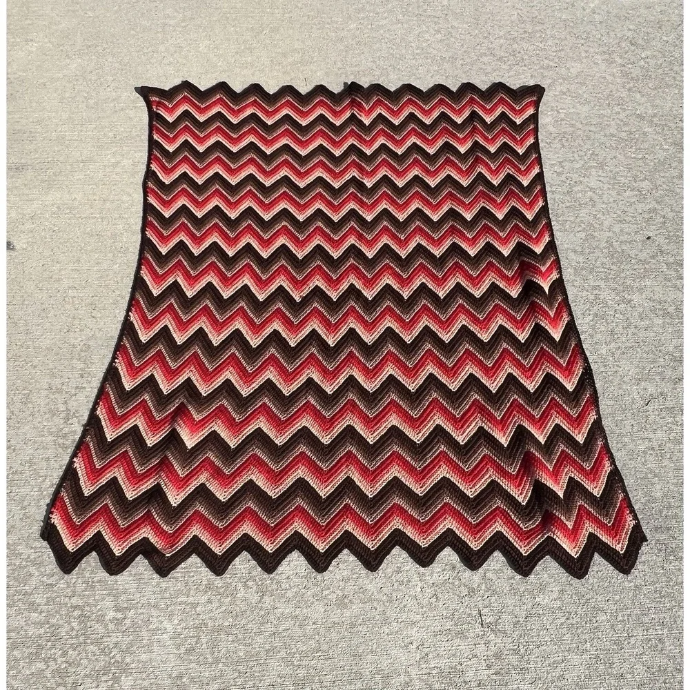 Vtg Afghan Lap Crochet Grandma Chevron Zig Zag Red Pink Brown Handmade‎ Blanket