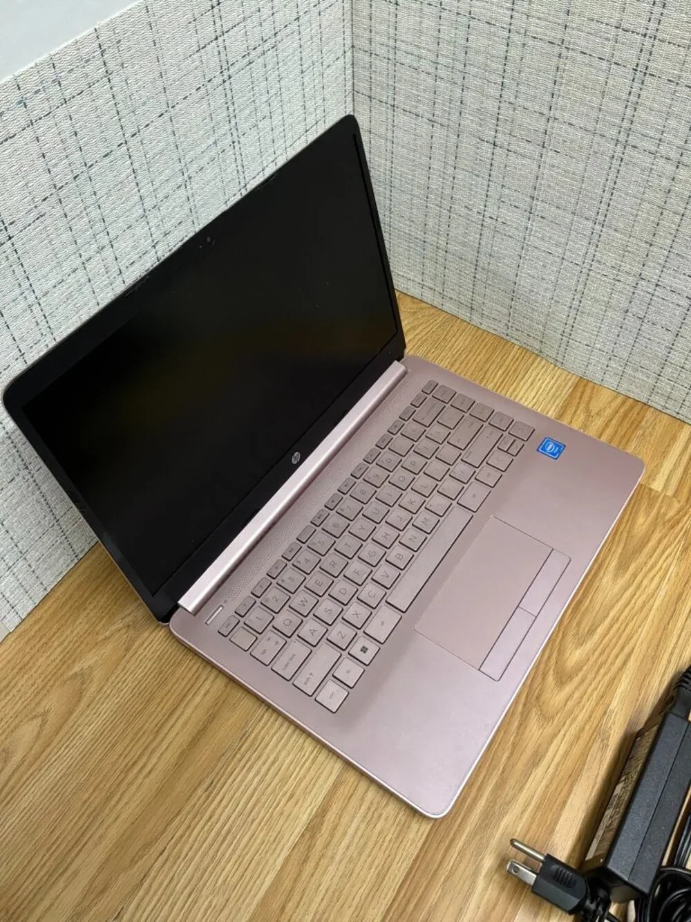 HP 15 series