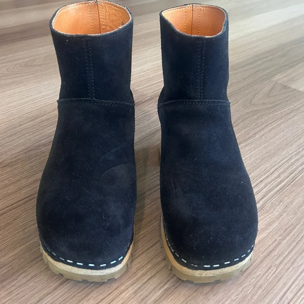 Swedish Hasbeens Bootie Wood Heel Black Suede EU 36 US 6