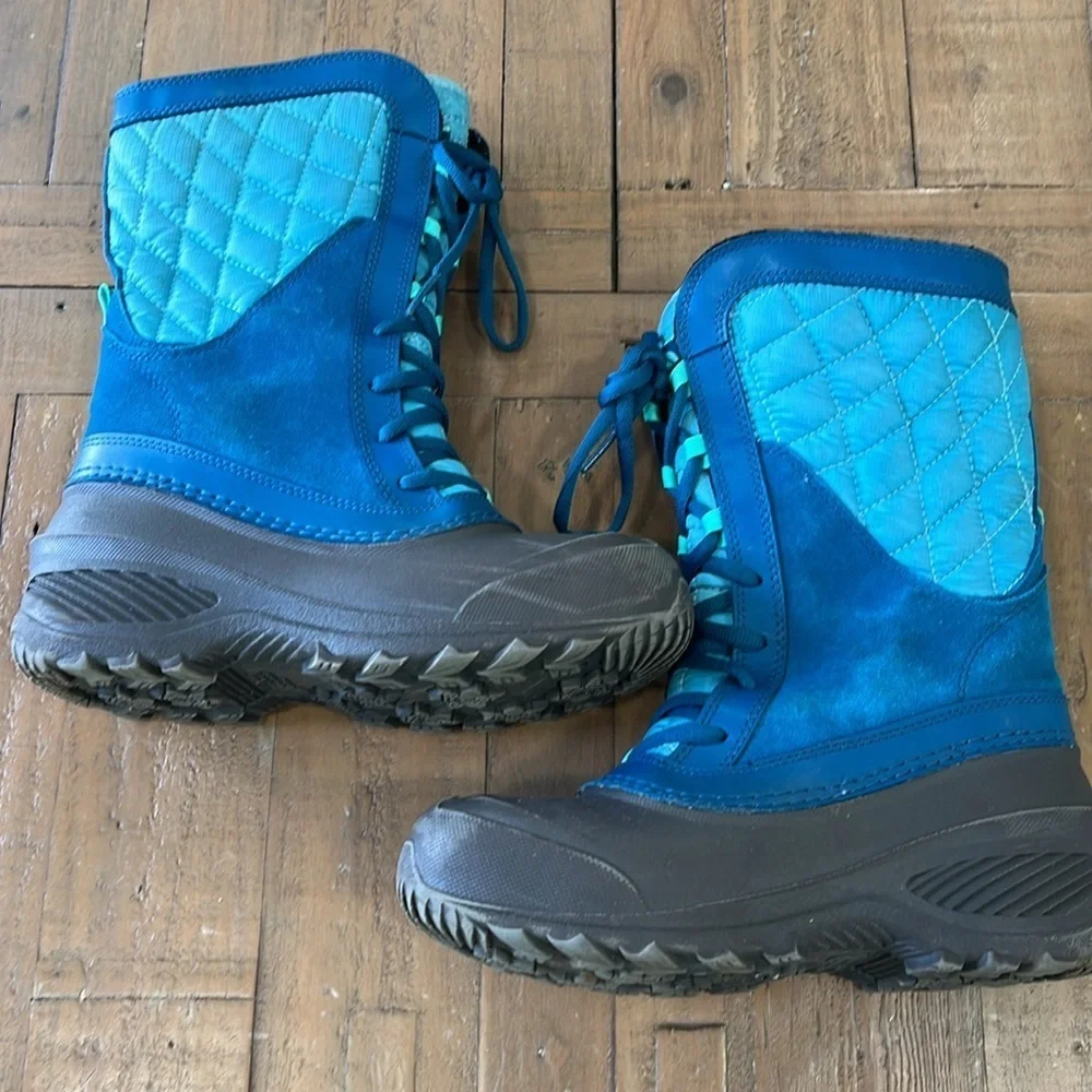 The North Face turquoise quilted