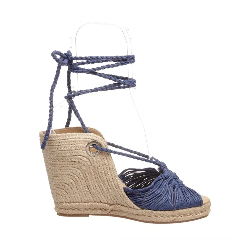 BCBGeneration gorgeous woven