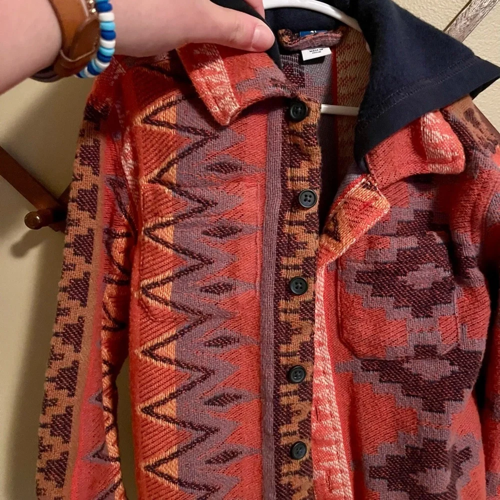 Old Navy sleeves perfect pointed