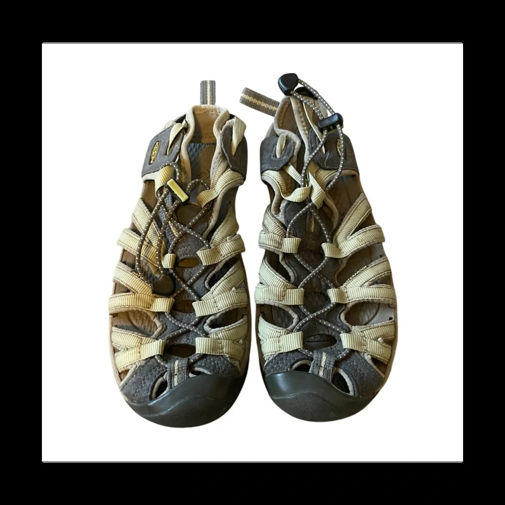 Keen Womans 7.5 Whisper Hiking Sandals $120 Water Shoes Camping Outdoors Green