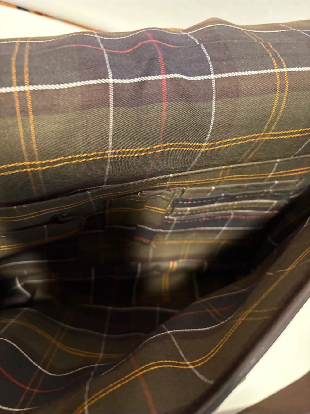Barbour shoulder brown handle