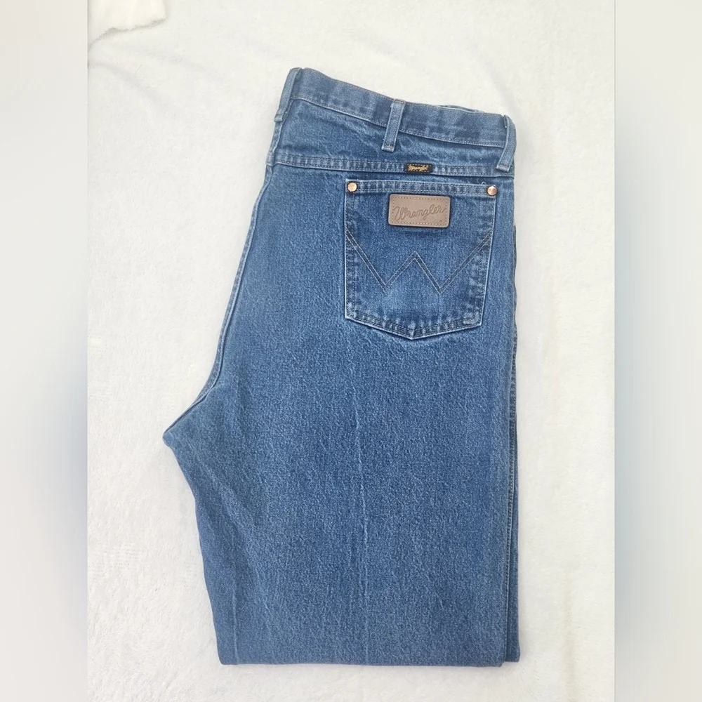 Wrangler Men's Straight Leg Blue Jeans