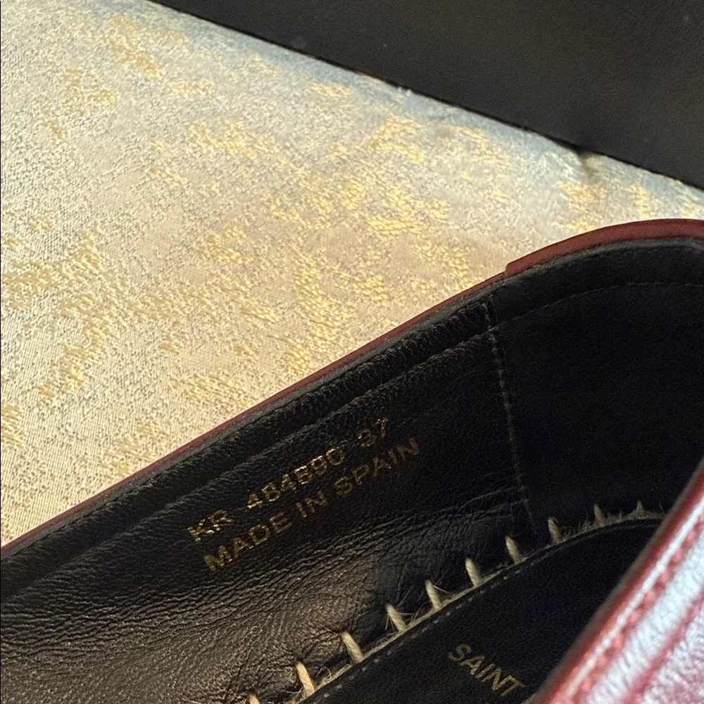 Saint Laurent comes box