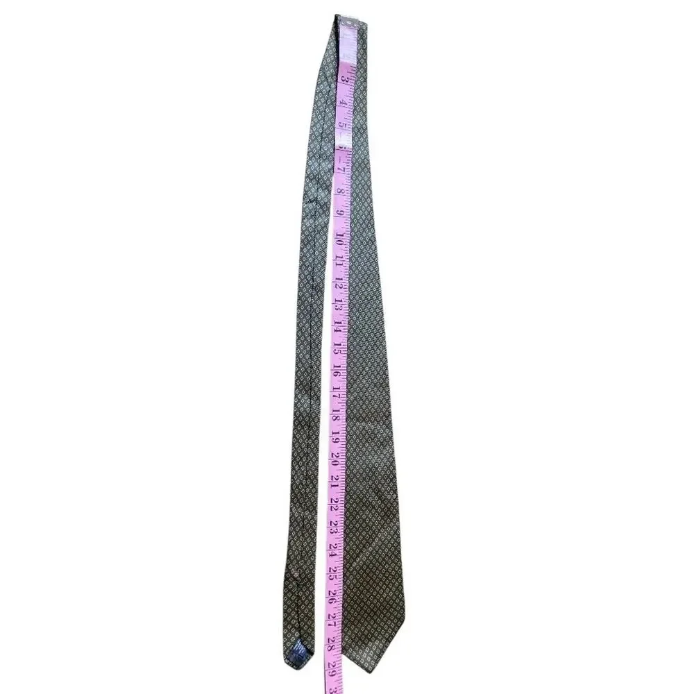 Brooks Brothers Makers Pure Silk Tie Geometric Neat Diamond Pattern Necktie USA