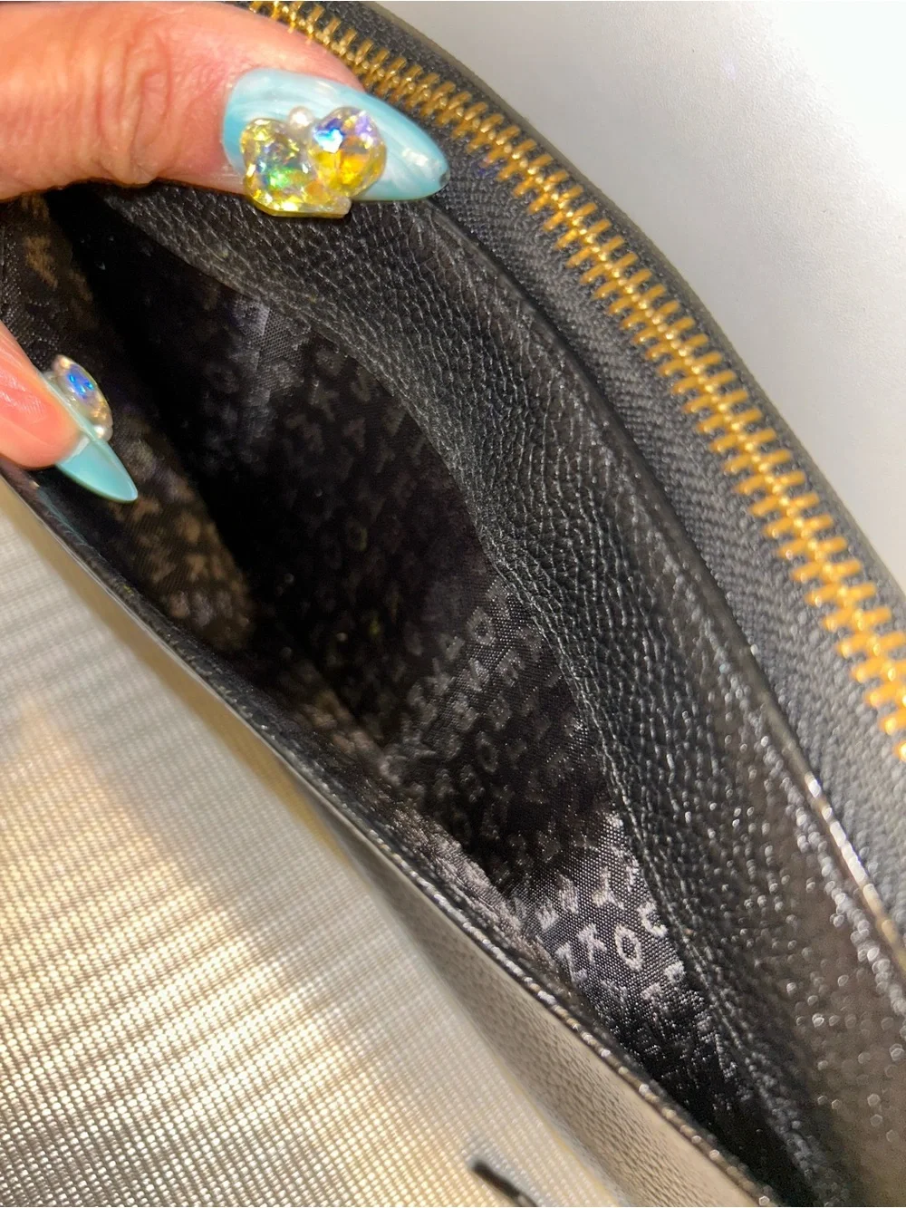 kate spade raised pebbled