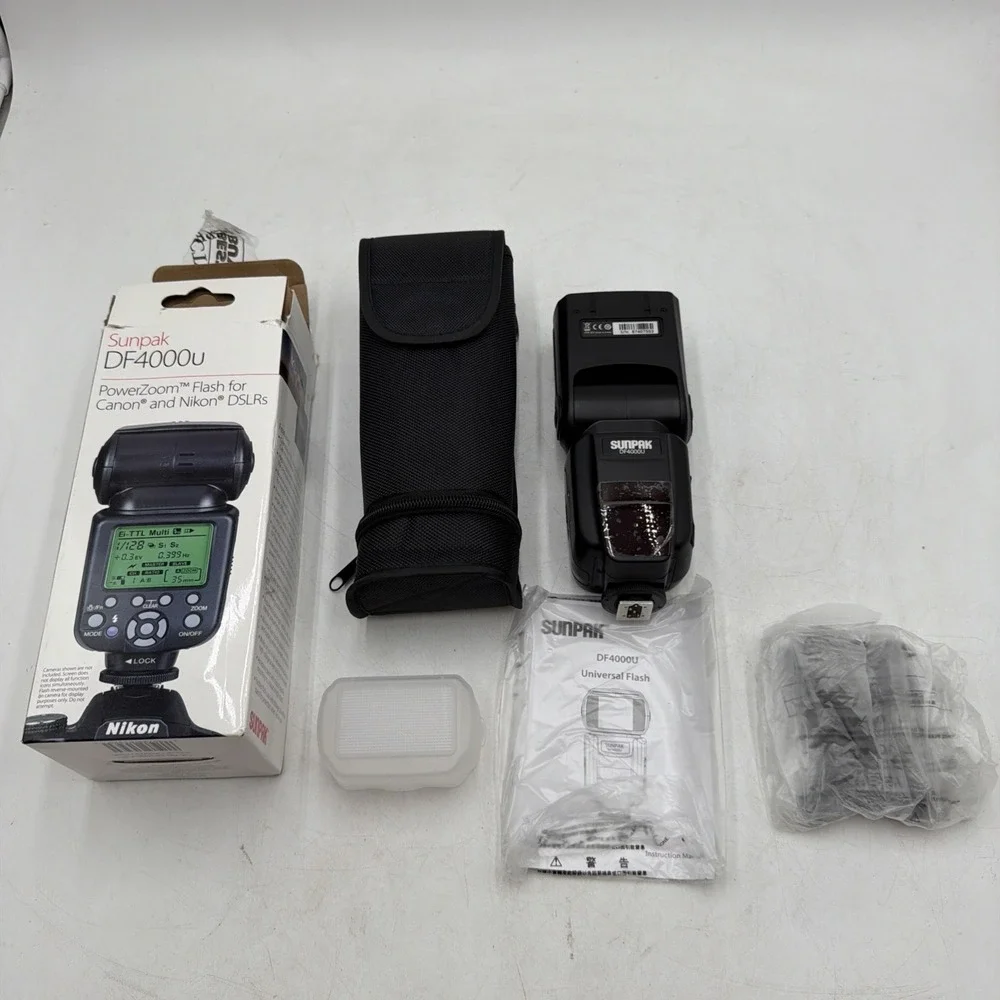SUNPAK DF4000u PowerZoom Flash for Nikon / Canon DSLR Cameras Open Box