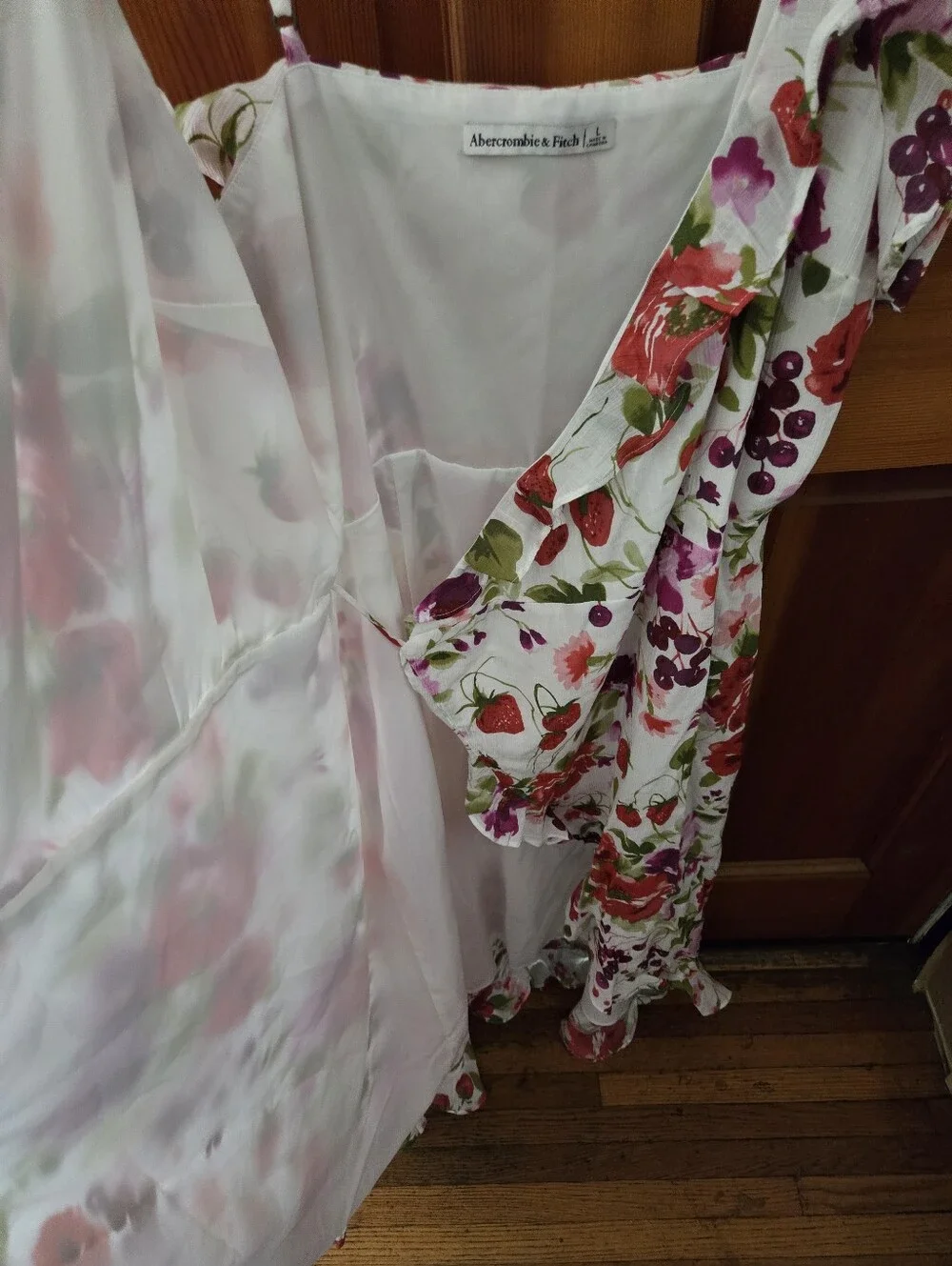Abercrombie & Fitch sleeveless wrap