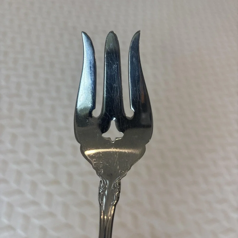 Oneida stainless steel
