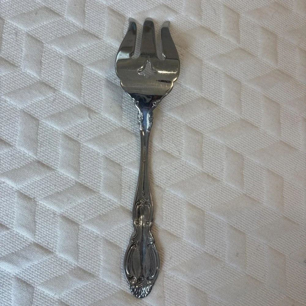 Oneida stainless steel