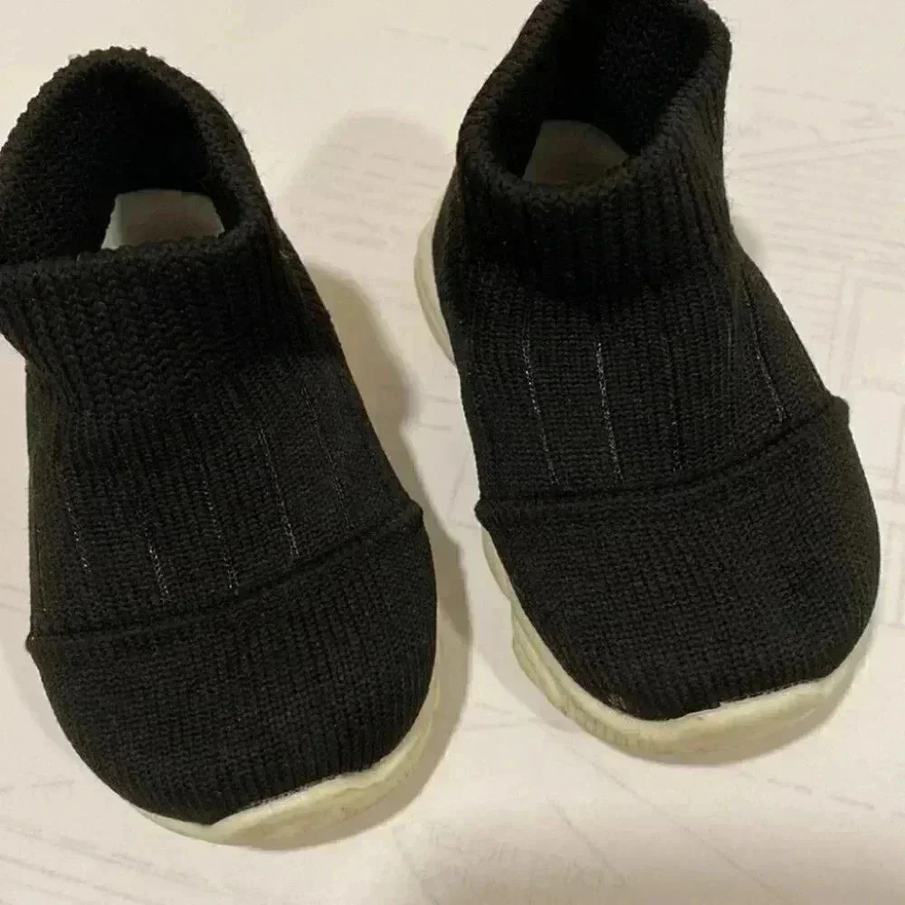 N/A stretchy black